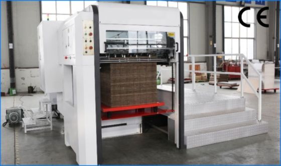 480 * 450 mm Min Μέγεθος χαρτιού CQT-1520 Αυτοματοποιημένη μηχανή κοπής με αποκόλληση και σπασμό