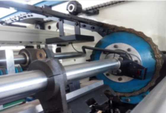 20kw ονομαστική ισχύς επίπεδης τραπέζιας μηχανή κόψιμο και σπασμός CQT-1520 με απογύμνωση