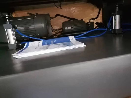 CQT.1000 Λαμινατήρας για το χαρτόνι Φλάουτα Λαμιναρισμός 2160*1680*1600mm