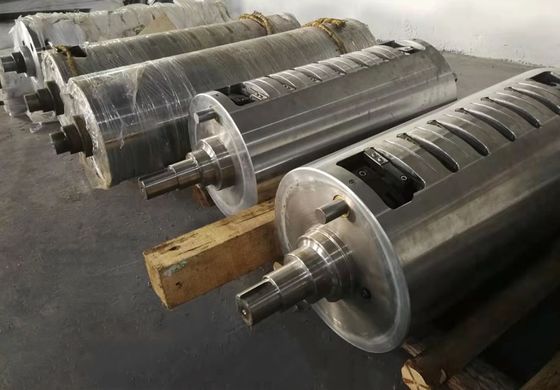 Μηχανή laminating ενισχυμένη με βάρος 3000kg για laminating φύλλα χαρτονιού με φλάουτα
